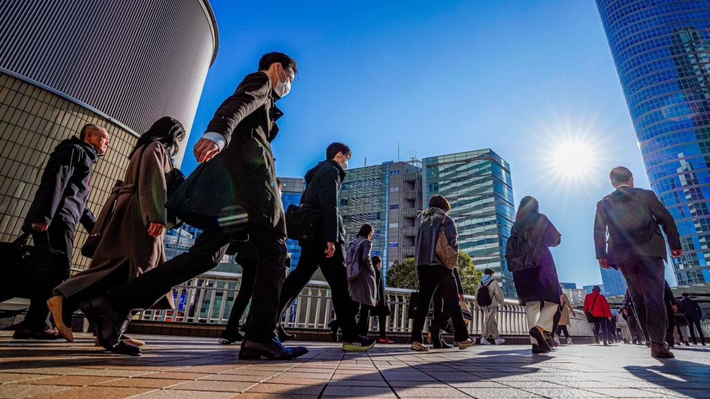 Japan Adopts 4-Day Work Week